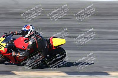 media/Jan-16-2026-CVMA Friday Practice (Fri) [[6f2bf47531]]/3-Racer 2/Session 2 Bowl Entry Pans/